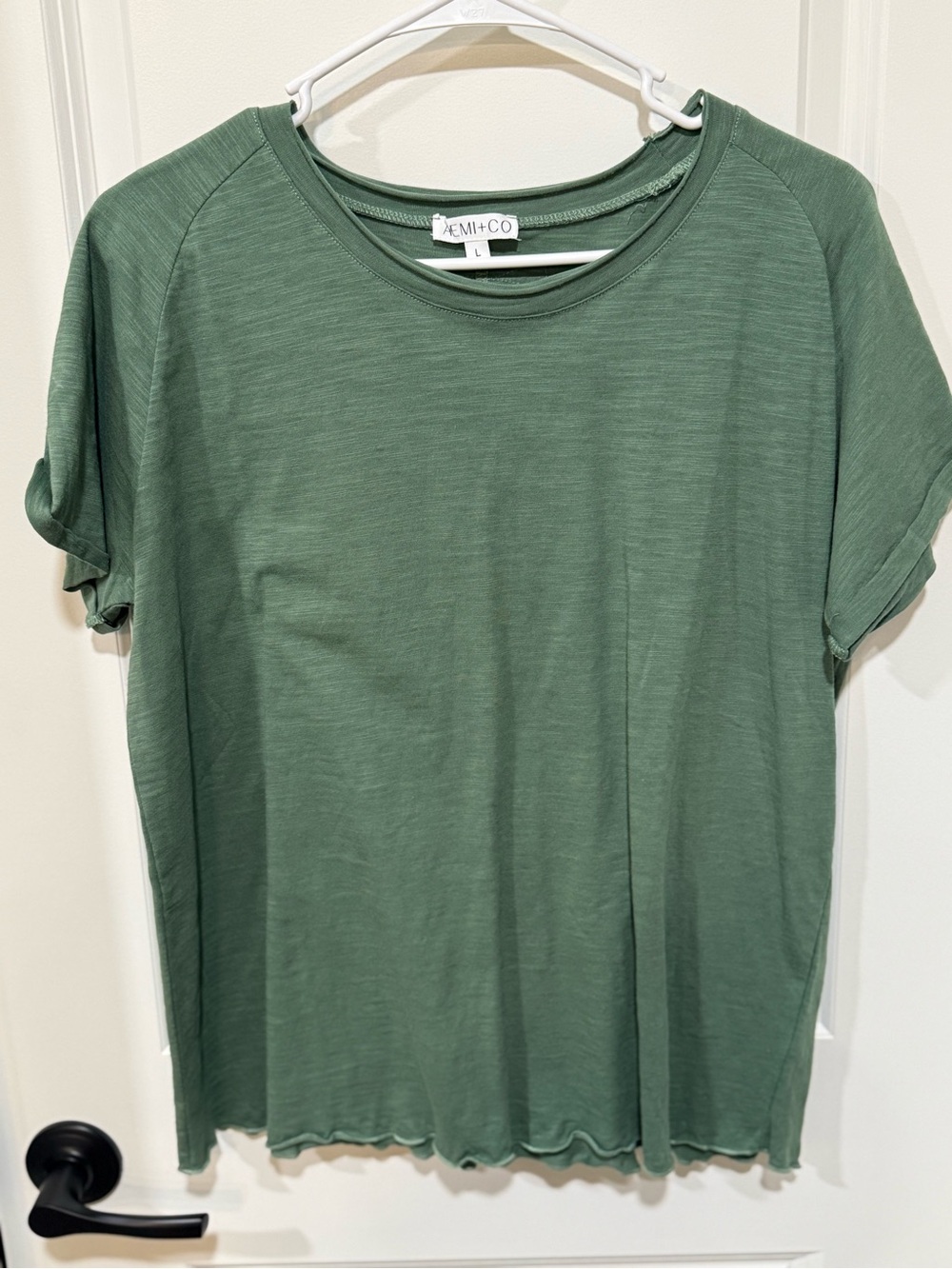 Aemi + Co Green Short Sleeve Crewneck Top